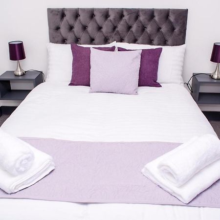 Homestay In Birmingham Sleeps 8 - Free Parking & Wifi מראה חיצוני תמונה