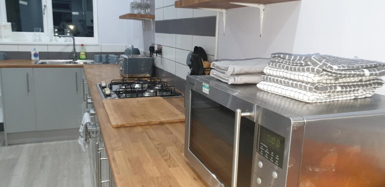 Homestay In Birmingham Sleeps 8 - Free Parking & Wifi מראה חיצוני תמונה