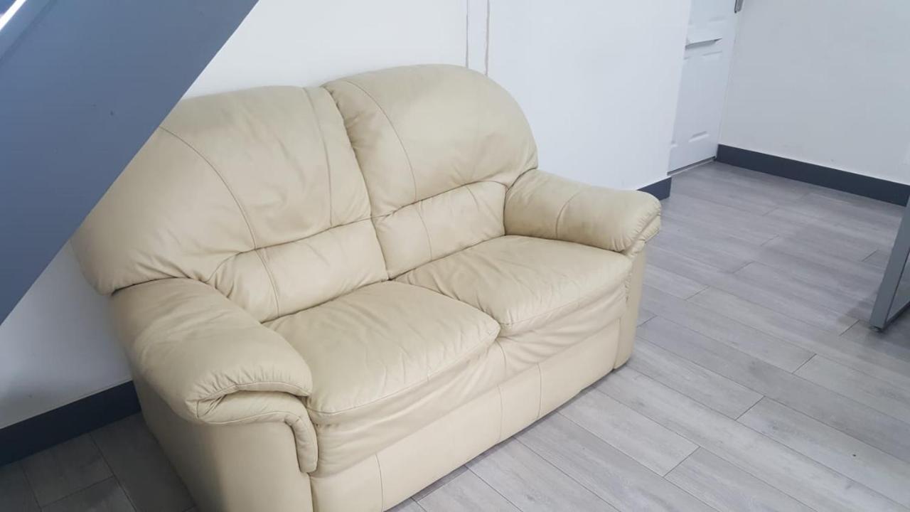 Homestay In Birmingham Sleeps 8 - Free Parking & Wifi מראה חיצוני תמונה